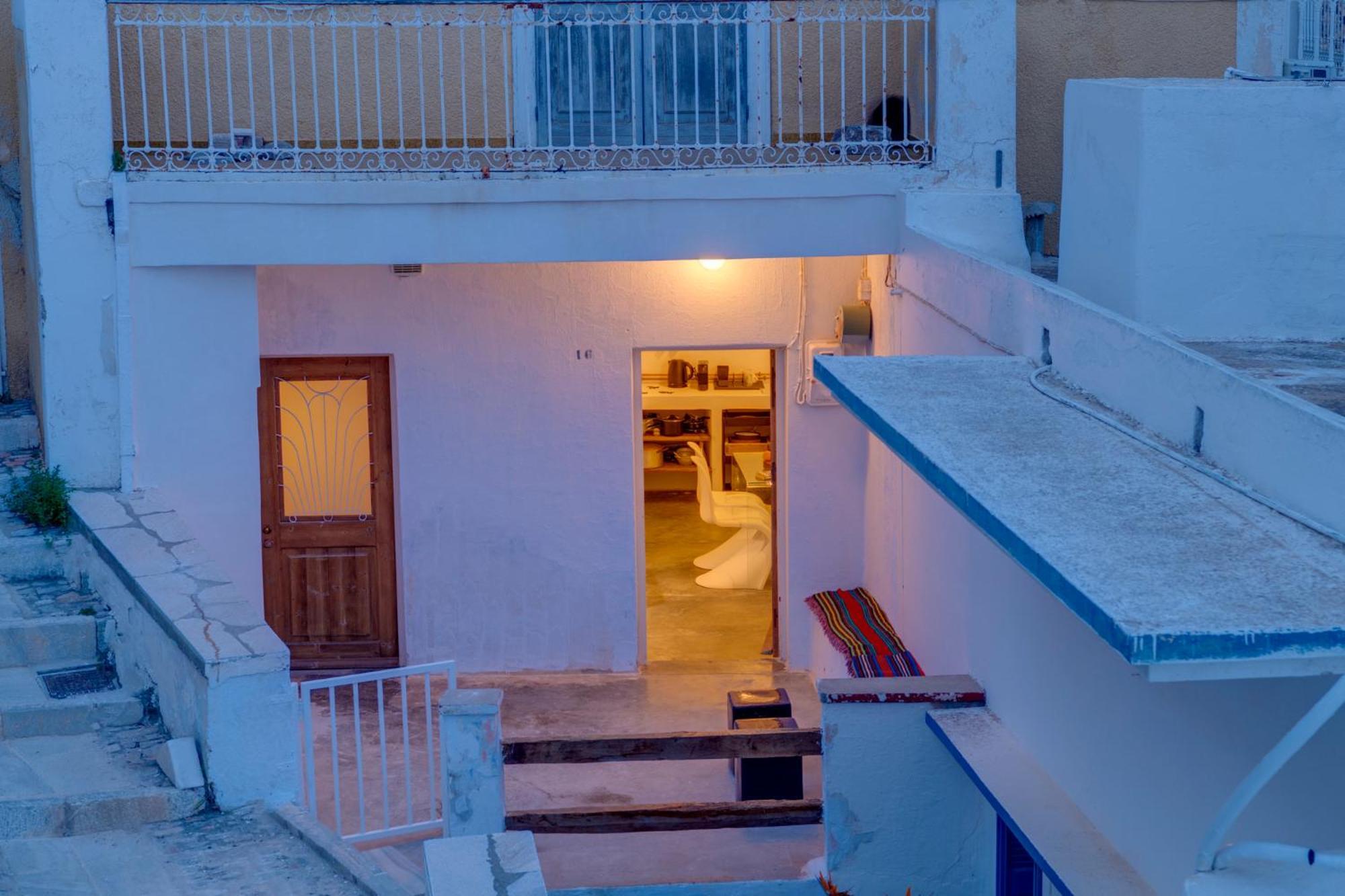 Syros Art House Villa Ано Сирос Екстериор снимка